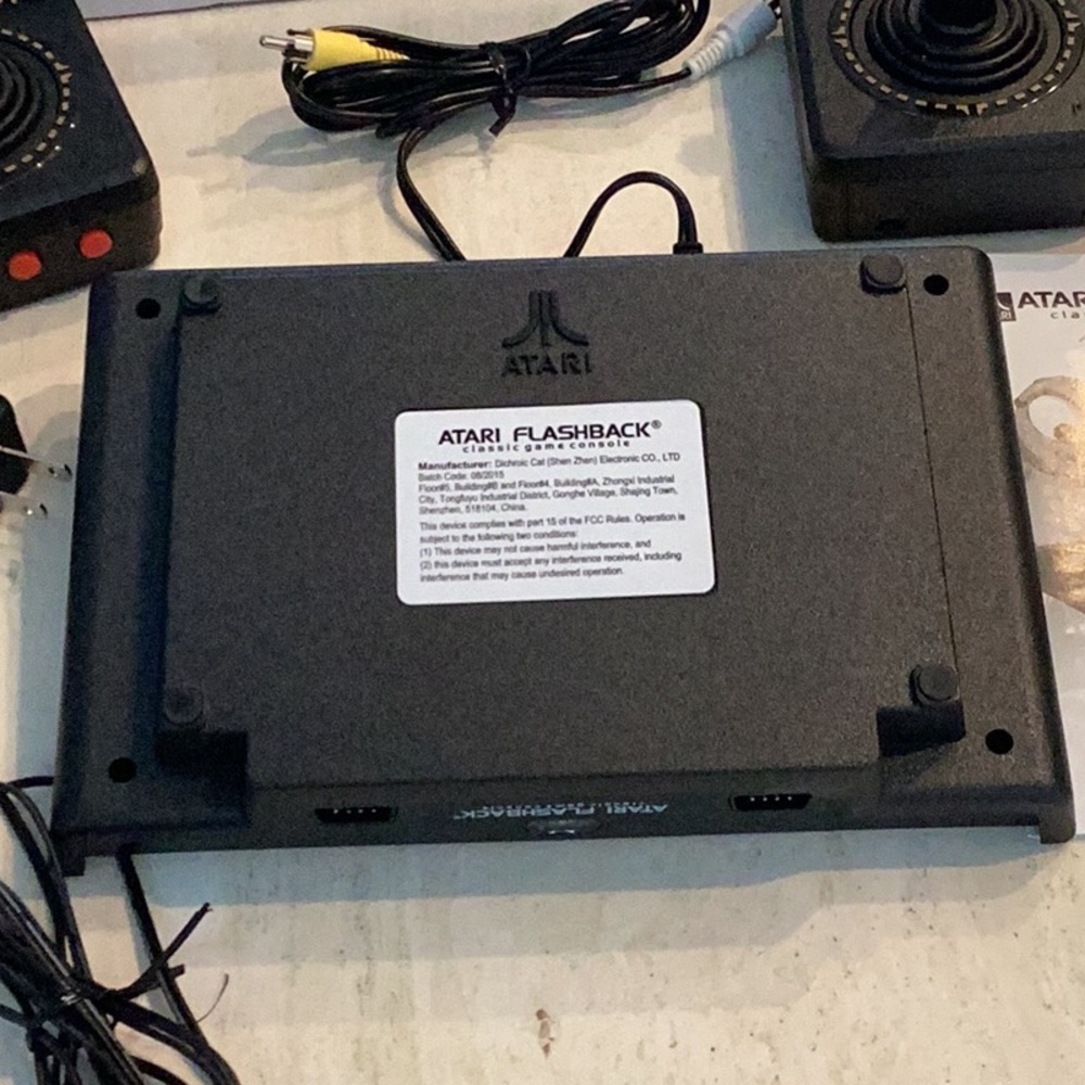 Atari Flashback 6 Classic Game Console With 100 Built In Games Complete In Box - Picture 9 of 16